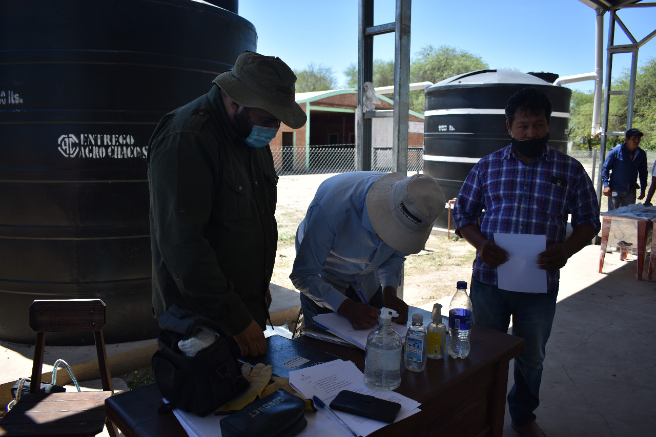 Se inició la entrega de materiales apícolas para Chaco