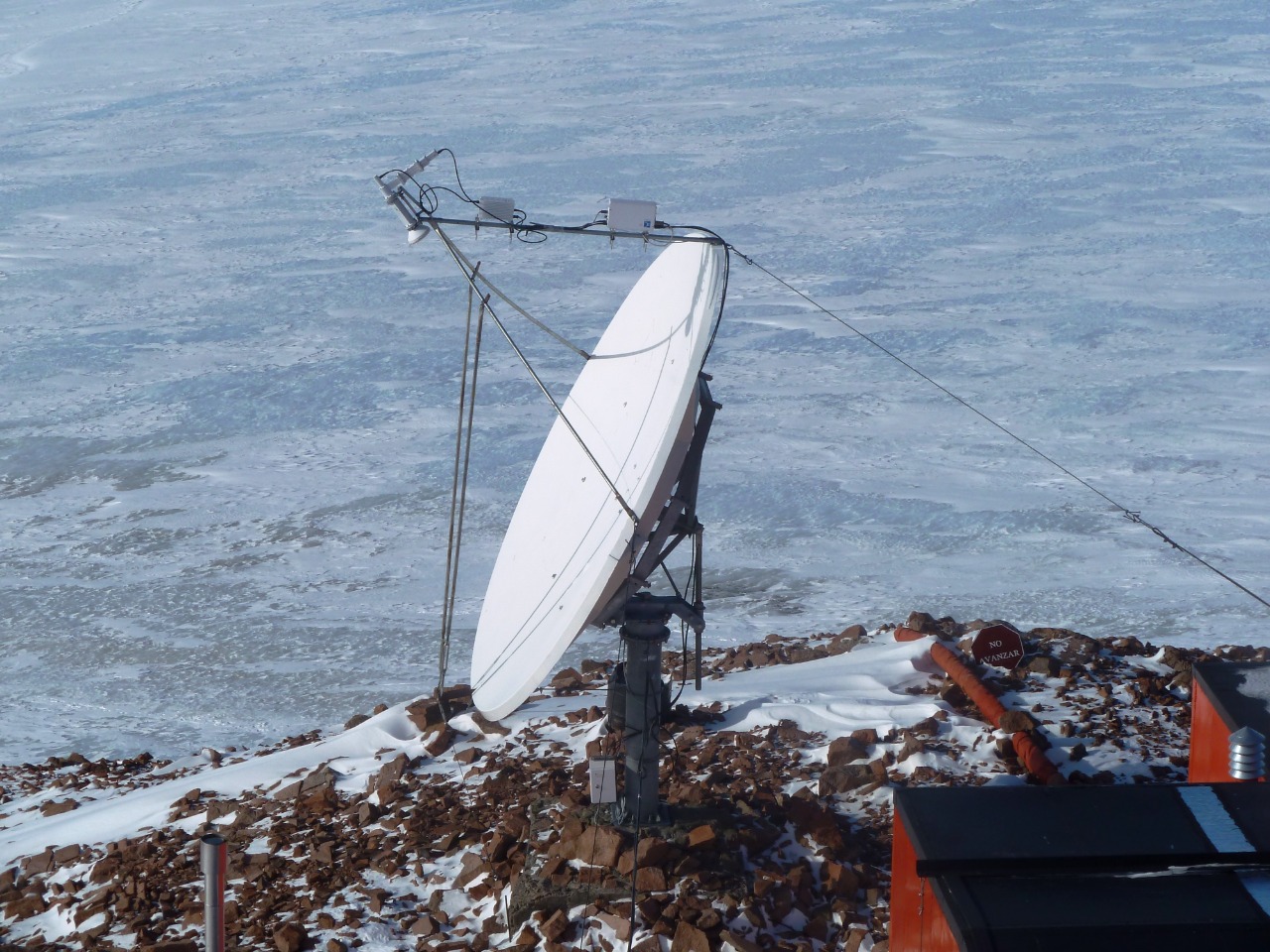Prueba de cobertura del satélite argentino ARSAT 2 en la Antártida (1)