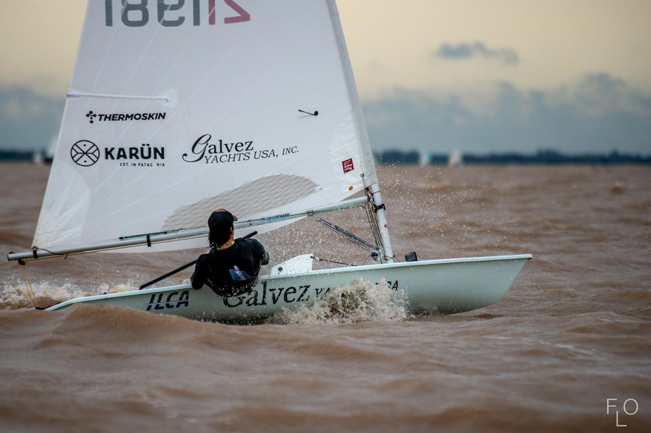 Francisco Guaragna navegando