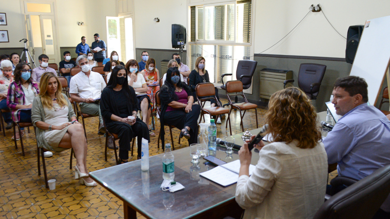 Se presentó el Programa Nacional de Gobernanza y Calidad Parlamentaria en Las Flores