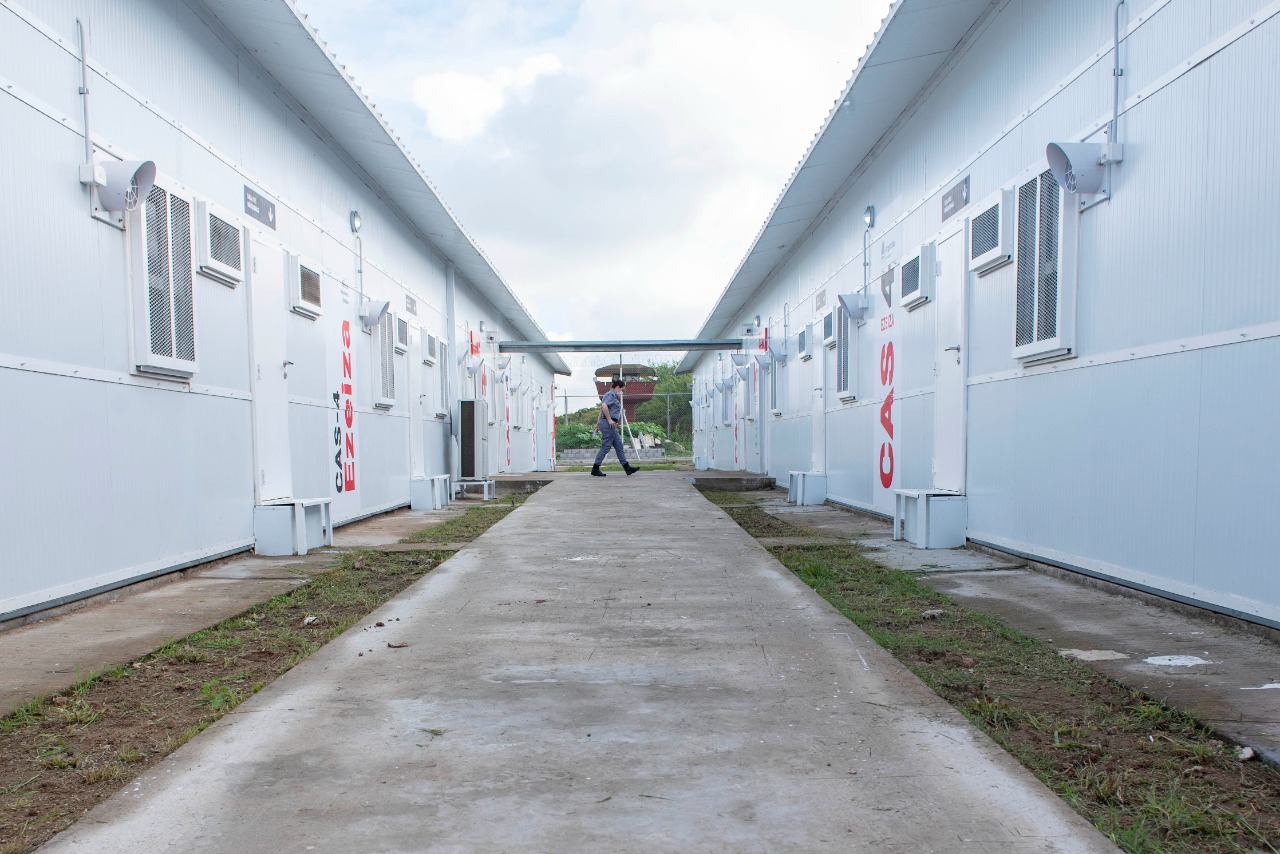 Soria, Vizzotti y Granados recorrieron el nuevo hospital modular penitenciario de Ezeiza Soria, Vizzotti y Granados recorrieron el nuevo hospital modular penitenciario de Ezeiza