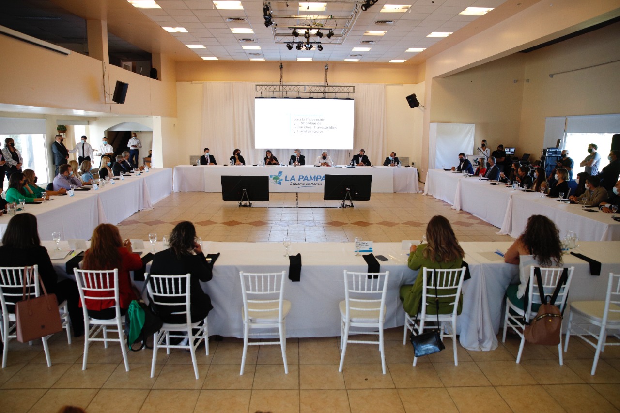 Soria encabezó el Consejo Federal para la Prevención y el Abordaje de Femicidios, Travesticidios y Transfemicidios 