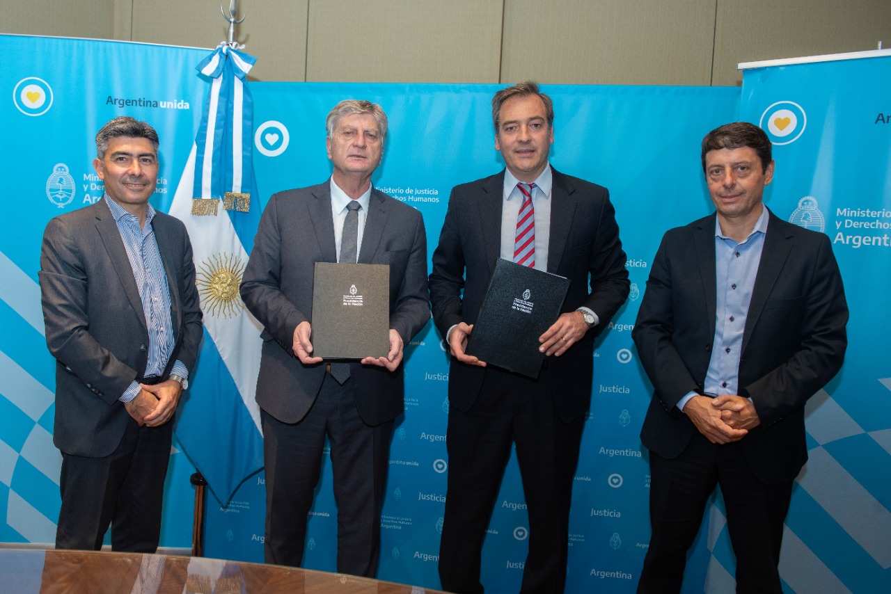 Soria y Ziliotto firmaron un acuerdo para modernizar juzgados de paz y registros civiles de La Pampa