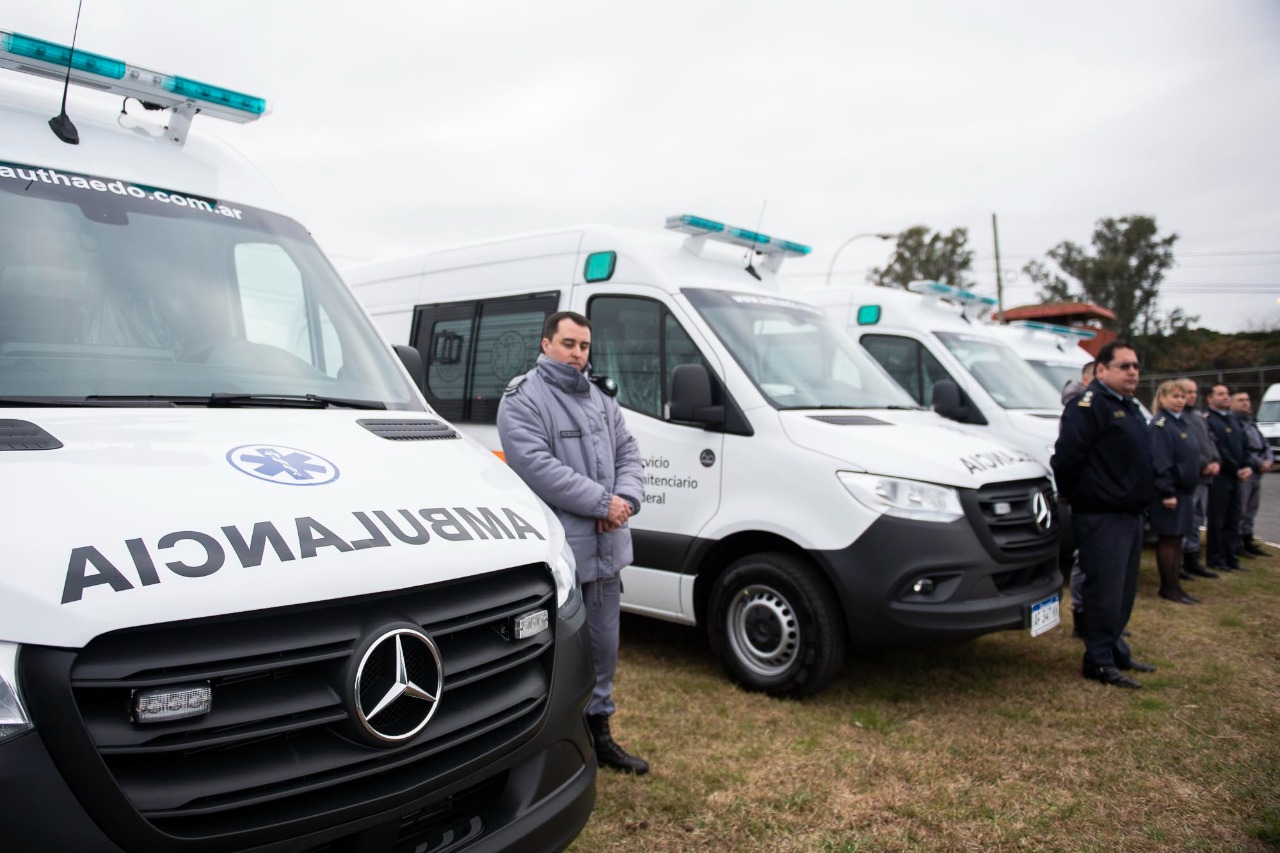 El Ministro de Justicia hizo entrega de la nueva flota de ambulancias de mediana complejidad del Sistema Penitenciario Federal 