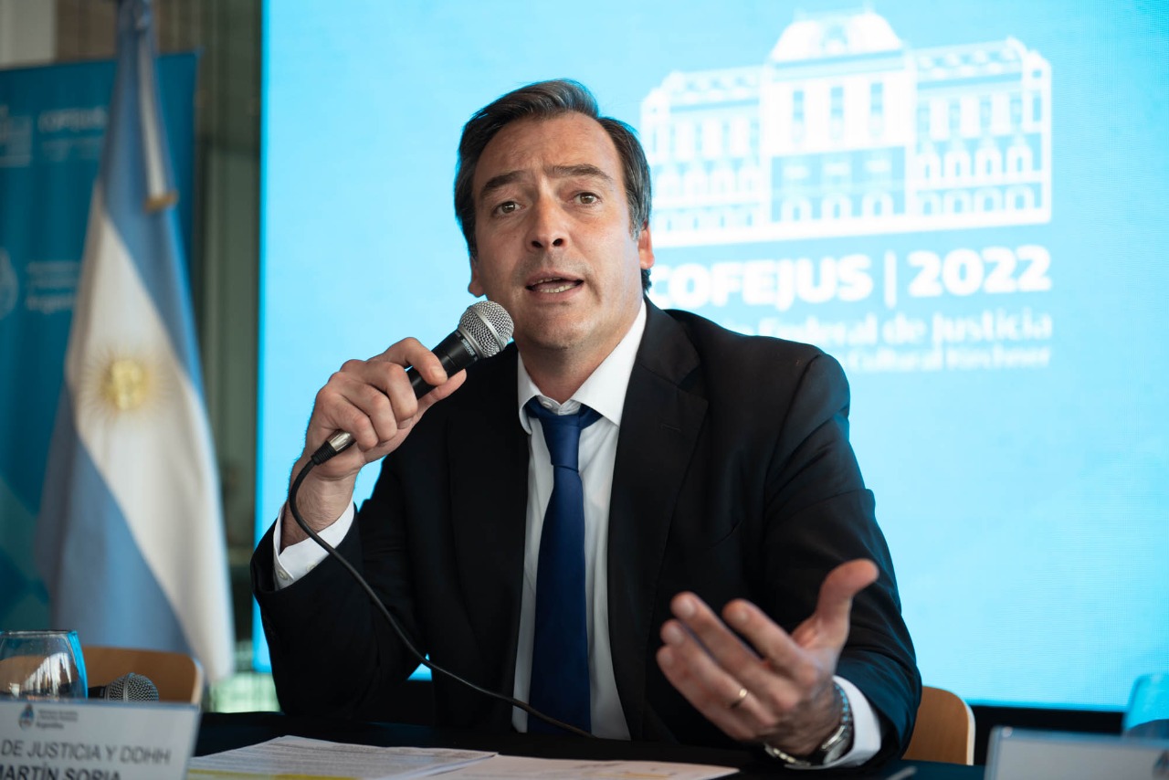 El Ministerio de Justicia aprobó el nuevo programa de formación en mediación prejudicial, actualizando de manera integral el plan de estudios vigente desde 1998