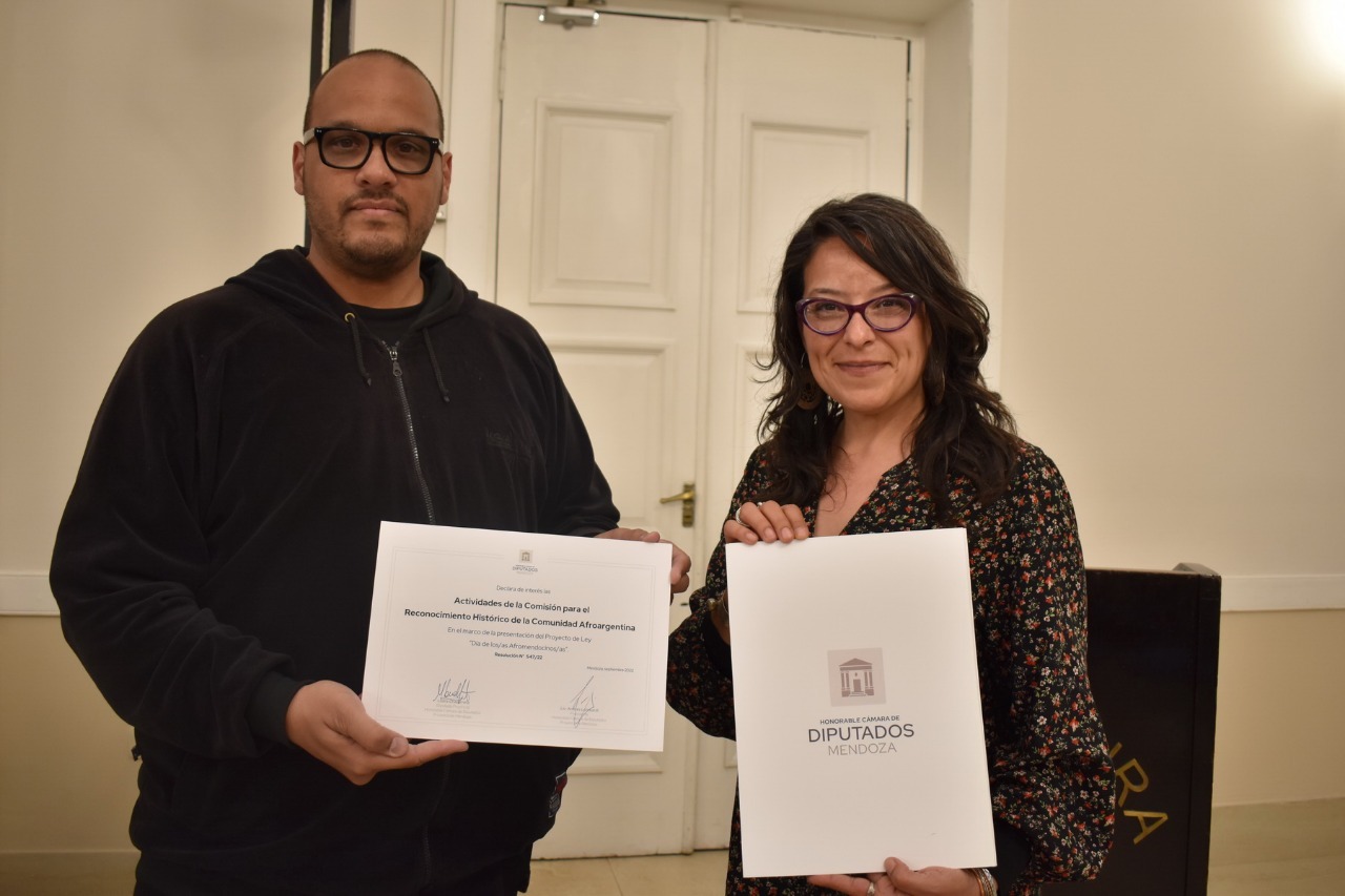 Federico Pita junto a la Diputada Provincial Laura Chazarreta.