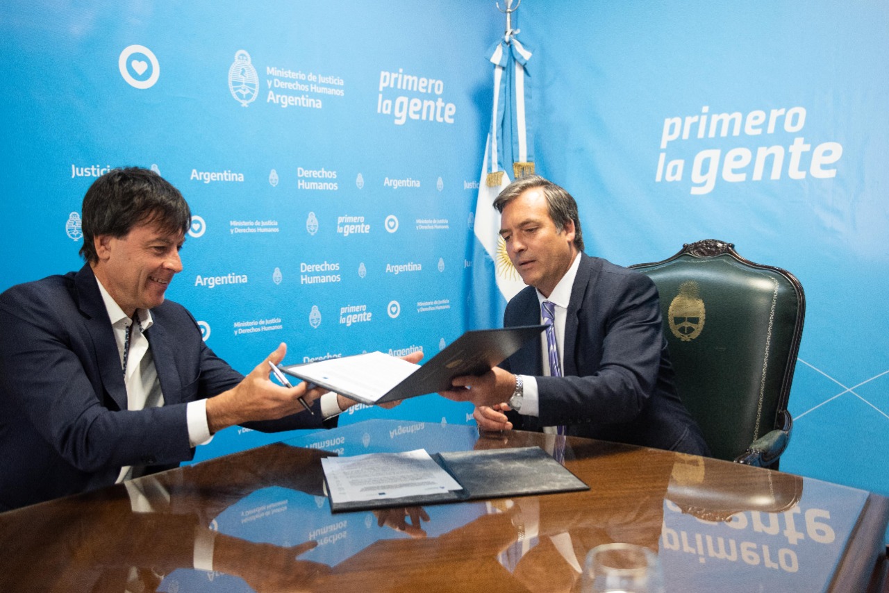 Soria y el Consejo de Rectores de Universidades Privadas de Argentina trabajarán juntos para fortalecer el sistema de enseñanza de las carreras de abogacía