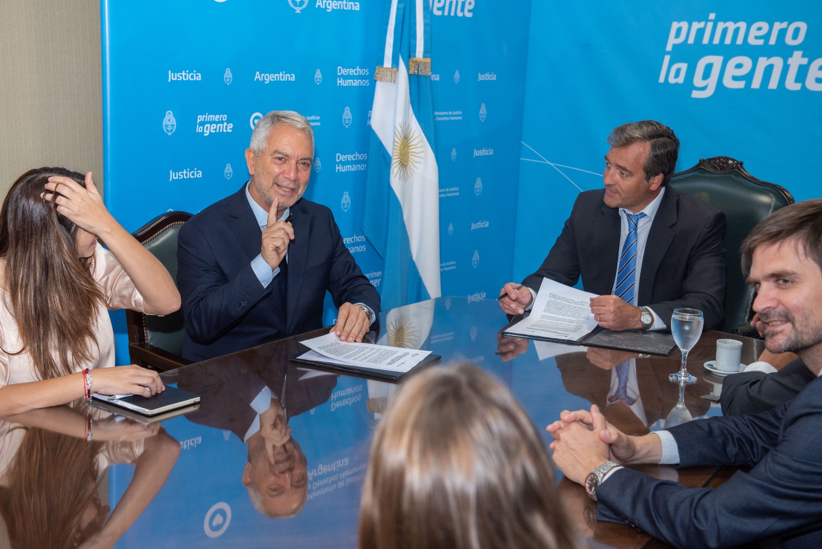 Soria y Alak potencian el acceso a la justicia y la asistencia estatal para personas víctimas de delitos