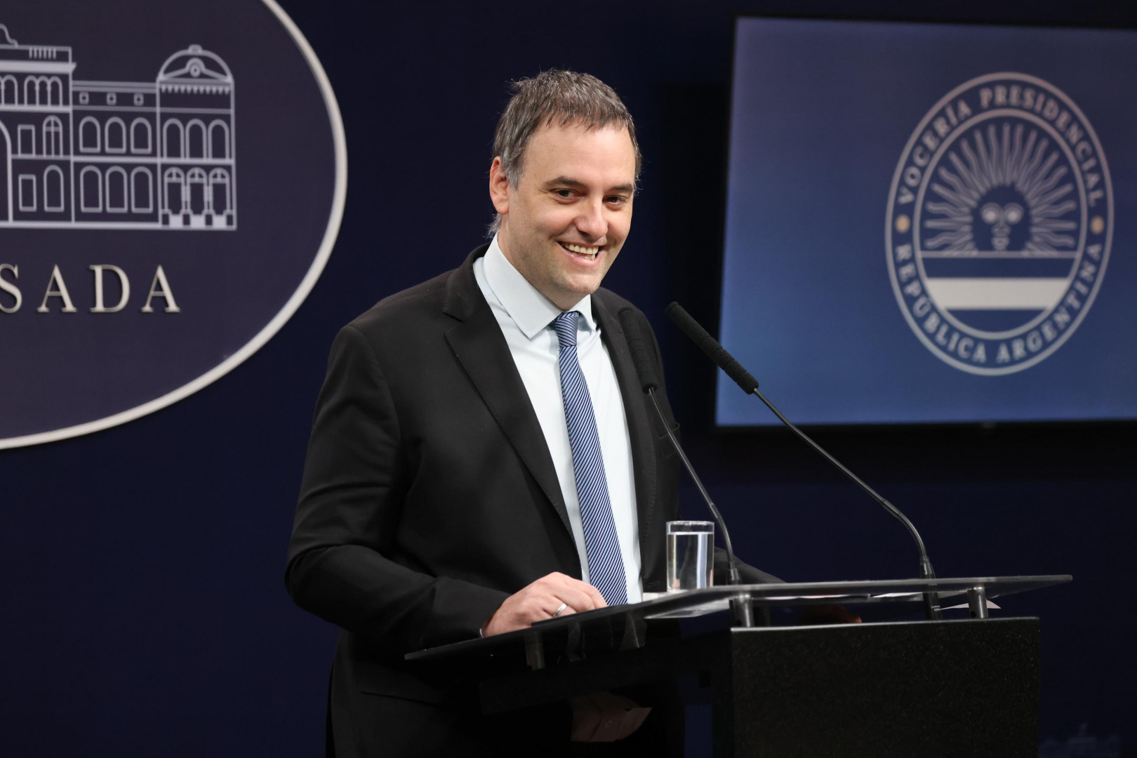 El Vocero Presidencial brindó su conferencia de prensa matutina.