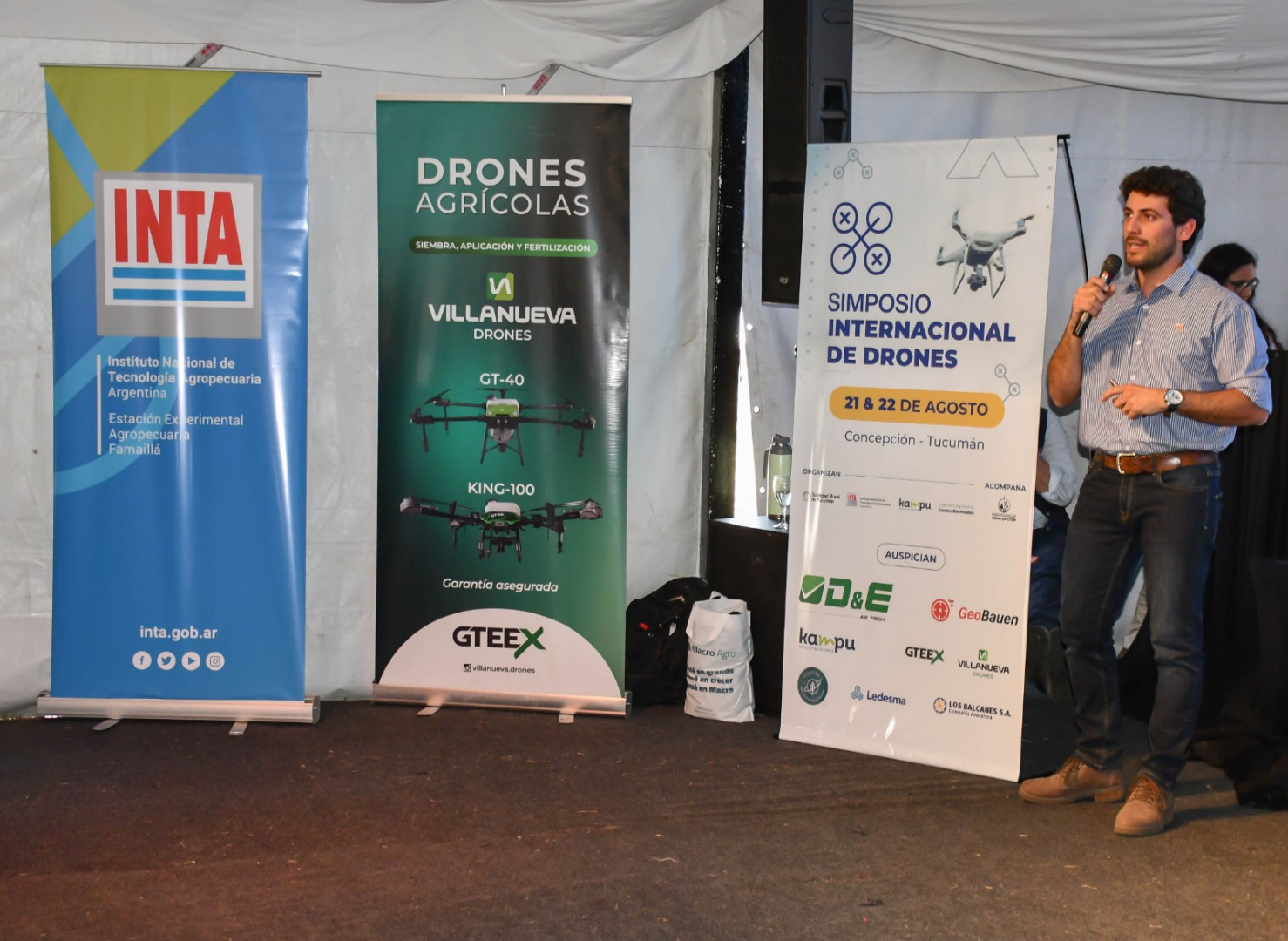 Disertaciones en el simposio de drones II