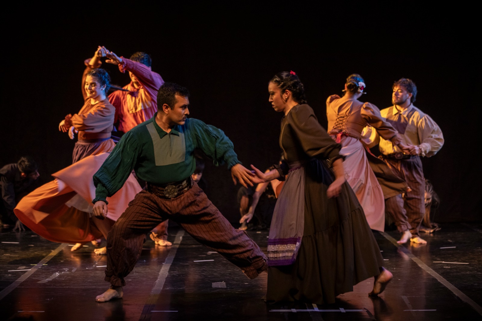 Notables las actuaciones de los actores y bailarines seleccionados