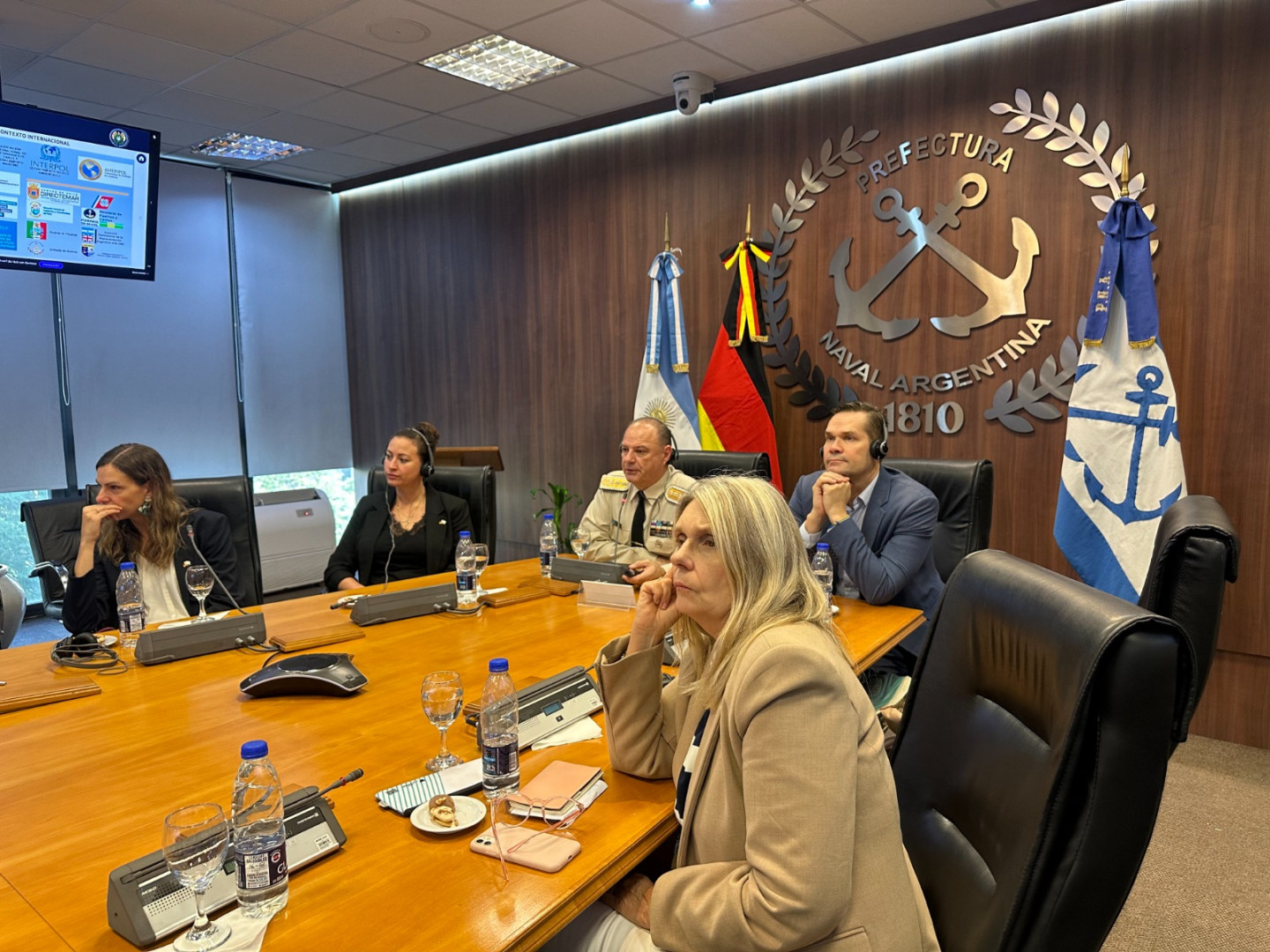 Prefectura analizó la importancia geopolítica de la Antártida junto a referentes  internacionales | Argentina.gob.ar